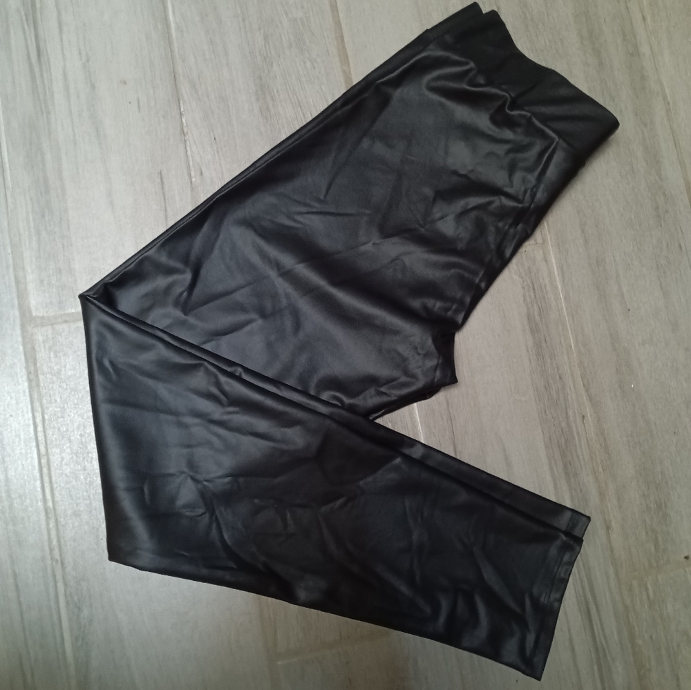 NWT True Religion faux leather leggings